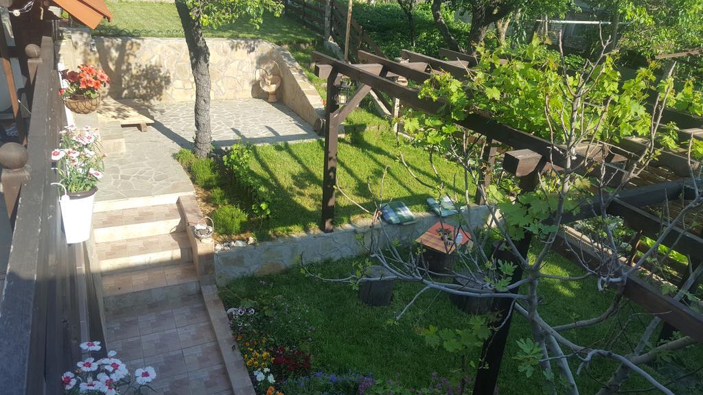 Hotel The Wild Fig Shumen Exterior foto